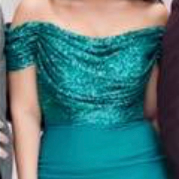 Green dress - Picture 3 of 8